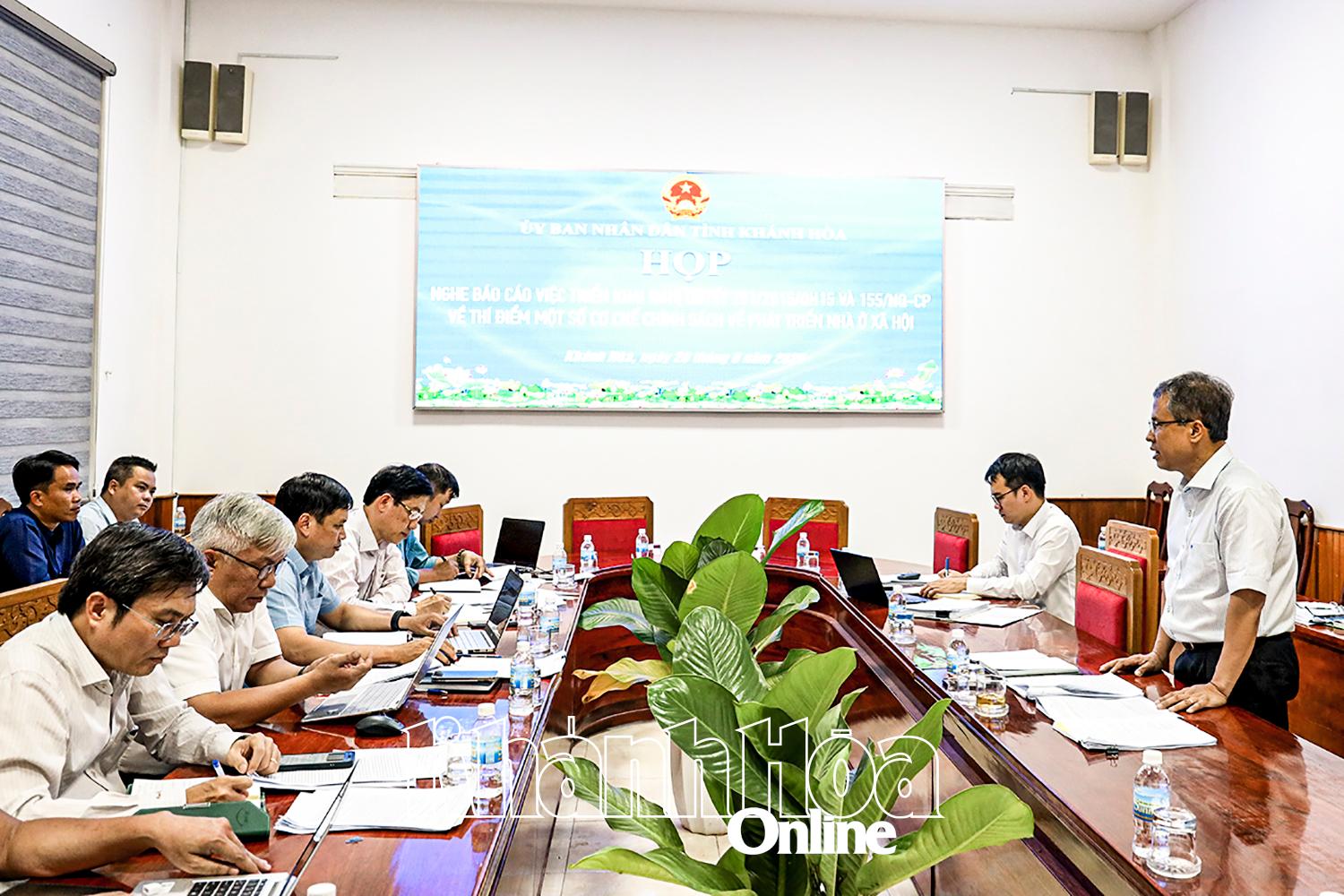 Đồng chí Trần Hòa Nam kết luận tại cuộc họp.
