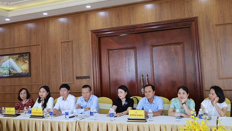 ผู้แทนเข้าร่วมประชุม-หารือ.
