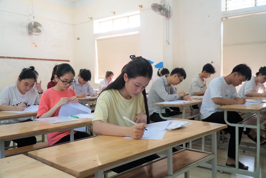 danh-gia-ky-thi-nghe-an-1.jpg