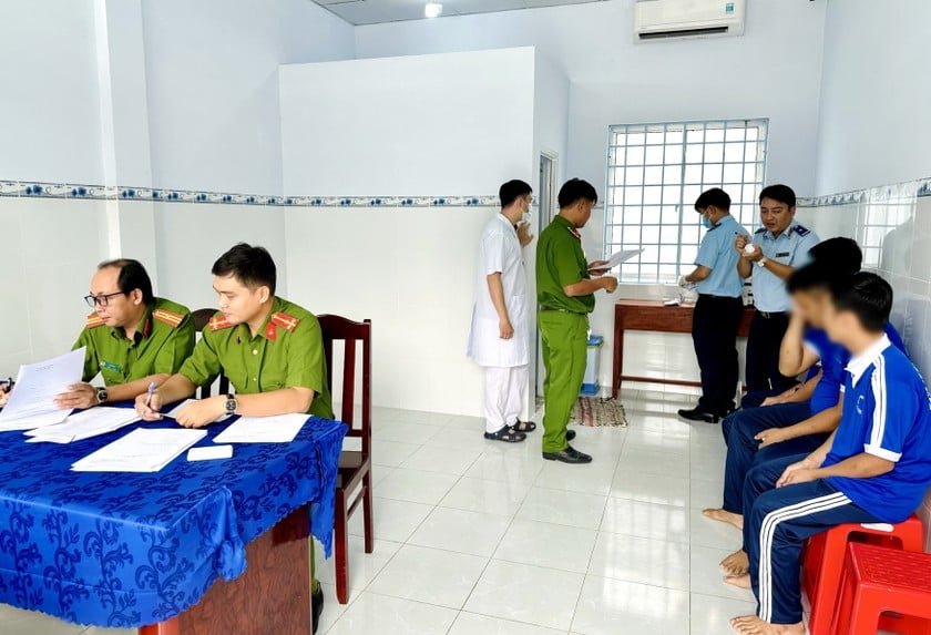 Các học viên được thăm khám, điều trị bệnh, chế độ ăn uống và lao động trị liệu đảm bảo theo đúng quy trình cai nghiện.
