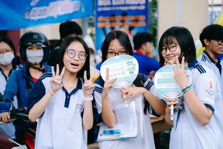 thi tốt nghiệp - Ảnh 1.