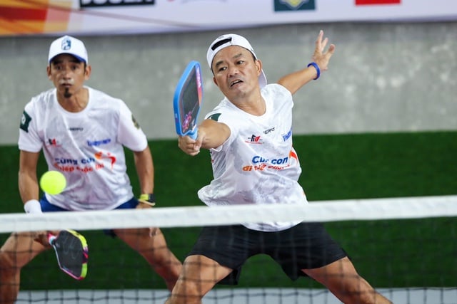 Báo Thanh Niên tổ chức giải pickleball ‘Cùng con đi tiếp cuộc đời’ ở Long Khánh- Ảnh 4.