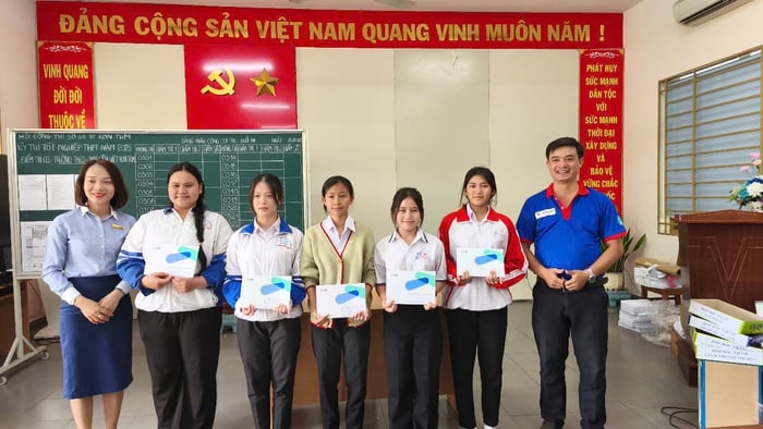Kon Tum: Đồng hành cùng thí sinh đồng bào dân tộc thiểu số “vượt vũ môn”- Ảnh 1.