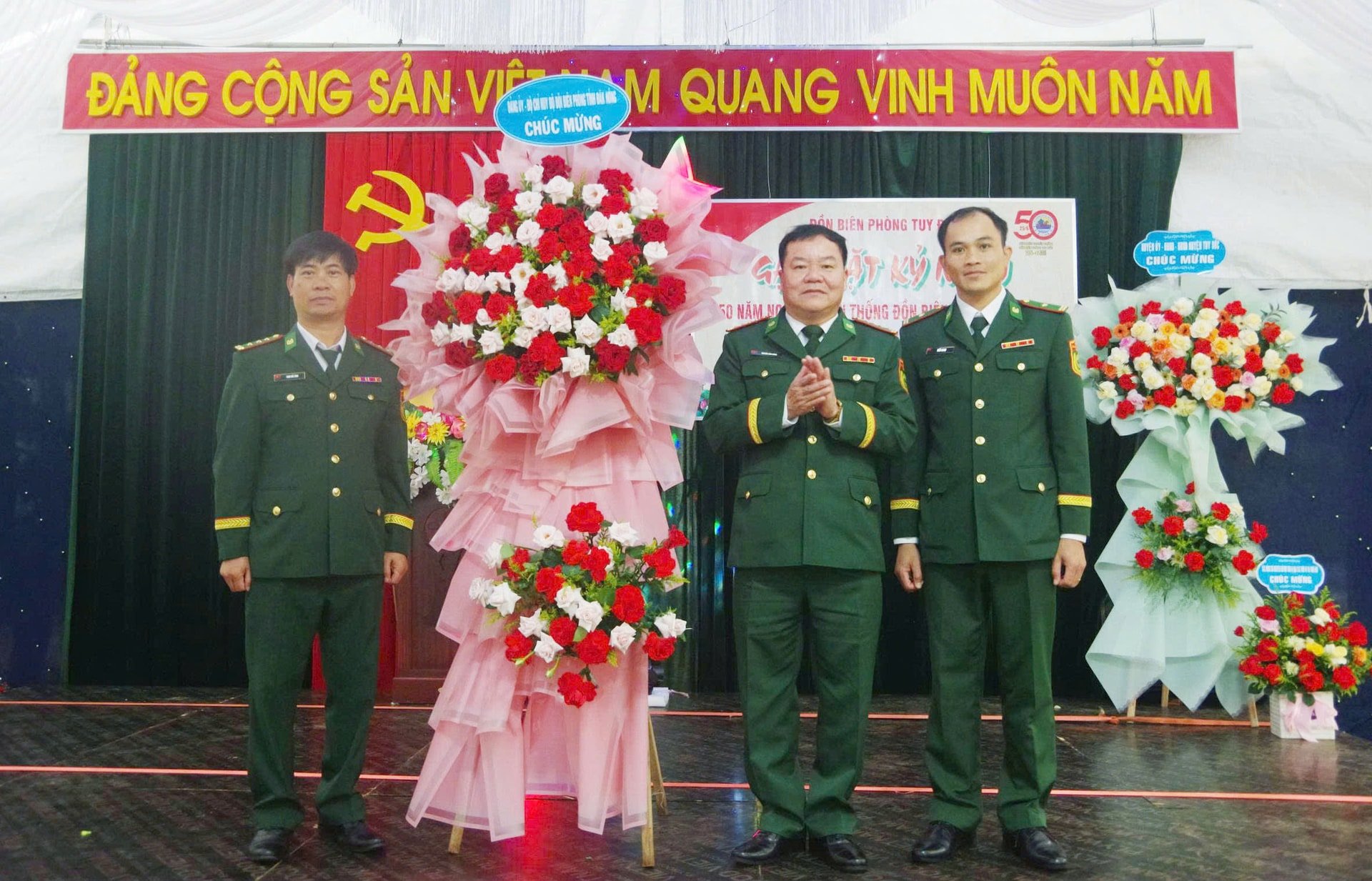d.jpg