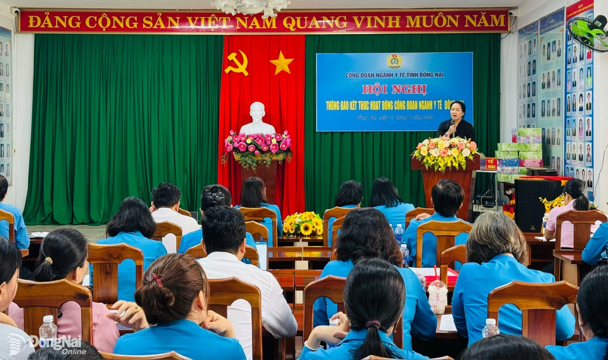 Phó giám đốc Sở Y tế Võ Thị Ngọc Lắm phát biểu tại hội nghị. Ảnh: Hạnh Dung