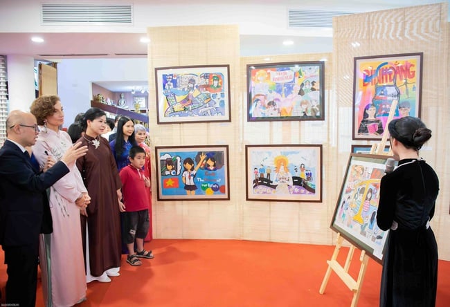 Phu nhân Tổng Bí thư Ngô Phương Ly và Tổng Giám đốc UNESCO Audrey Azoulay dự Triển lãm “Chúng tôi CÓ THỂ” - Ảnh 1.