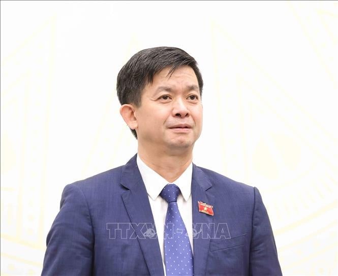 Tổng thư ký, Chủ nhiệm Văn phòng Quốc hội Lê Quang Tùng chủ trì Họp báo. Ảnh: Phương Hoa/TTXVN