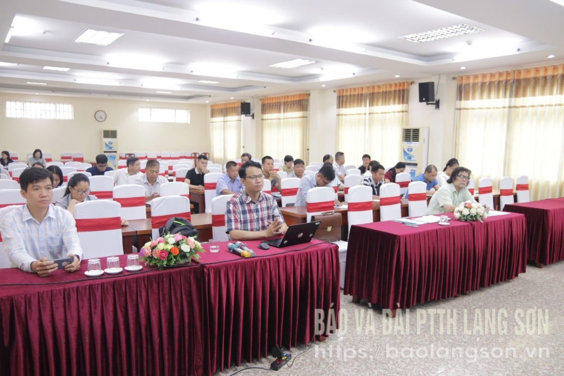 Delegates attending the training course