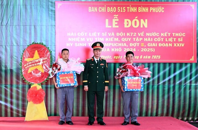Bình Phước: Đón 80 hài cốt liệt sĩ Việt Nam từ Campuchia trở về quê hương - Ảnh 2.