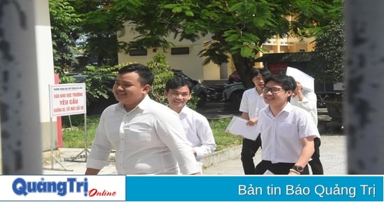 Hơn 8.800 thí sinh hoàn thành bài thi tự chọn kỳ thi tốt nghiệp THPT