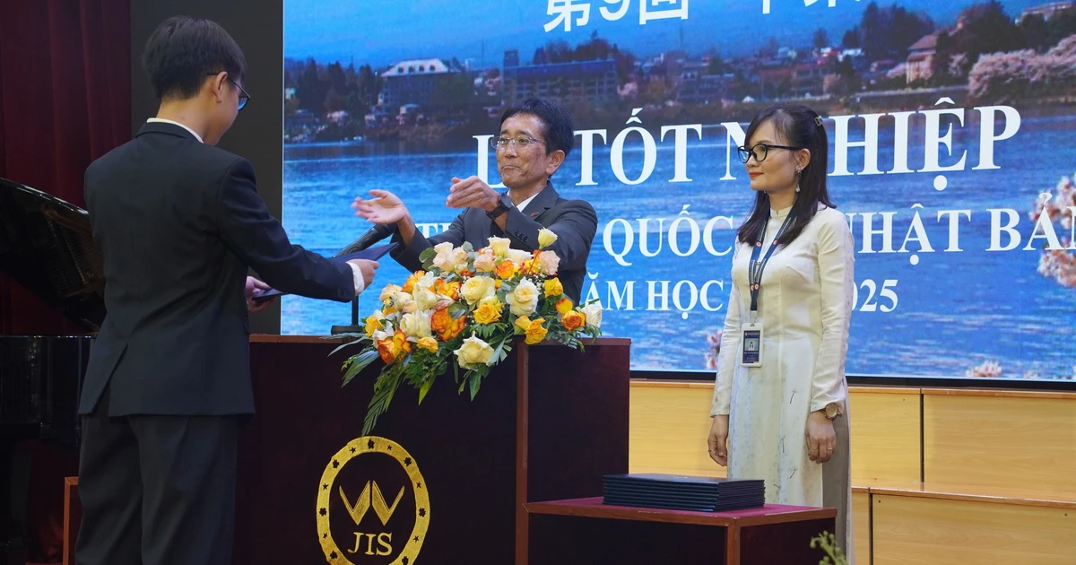 Hiệu trưởng Trường Quốc tế Nhật Bản khuyên học sinh đừng so sánh mình với ai