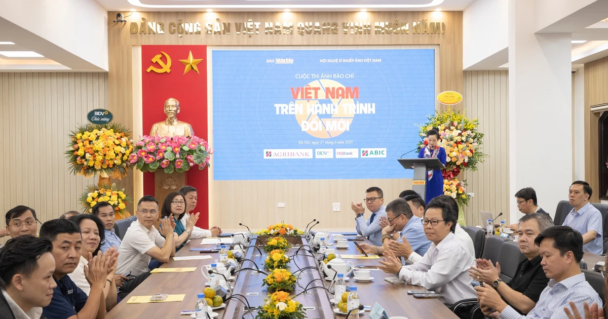 Tìm kiếm tác phẩm ảnh báo chí phản ánh 'Việt Nam trên hành trình đổi mới'