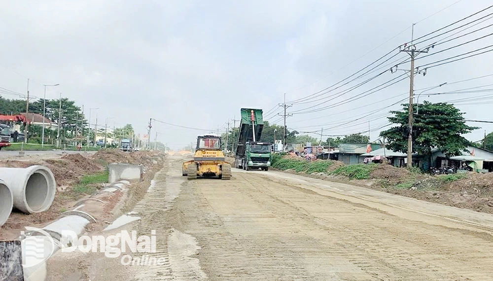 Thi công Dự án Nâng cấp đường tỉnh 25B, đoạn từ trung tâm huyện Nhơn Trạch ra quốc lộ 51. Phạm Tùng