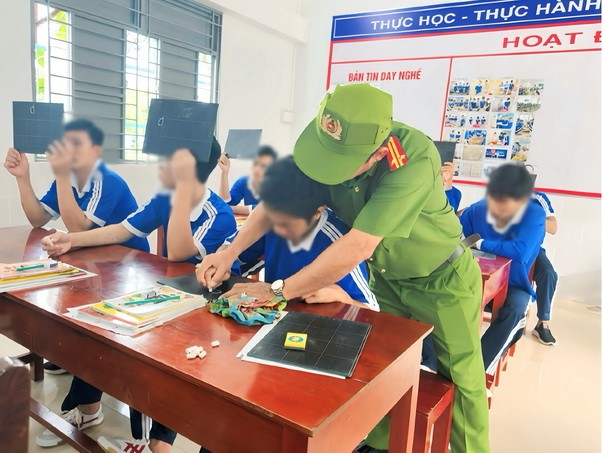 Bac Lieu: បើកថ្នាក់អក្ខរកម្មនៅមជ្ឈមណ្ឌលស្តារនីតិសម្បទា