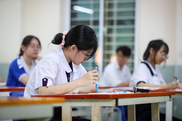 Dự đoán phổ điểm từ đề thi tốt nghiệp THPT môn hóa - Ảnh 1.