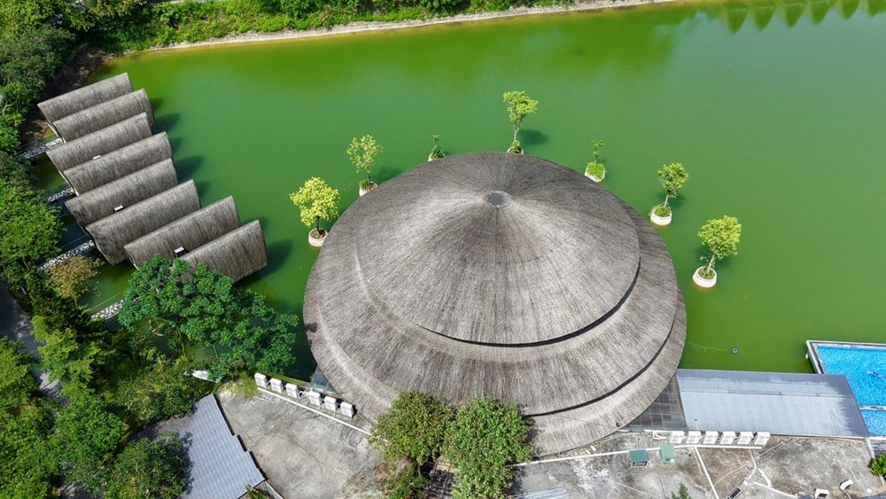 クックフォン国立公園近くのユニークな竹の家建築 - 写真1