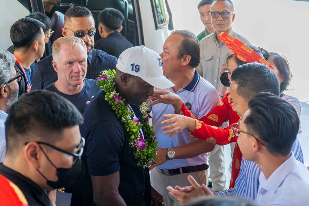 Huyền thoại MU trầm trồ trước hình ảnh du lịch Đà Nẵng nhờ ứng dụng công nghệ AI - ảnh 4