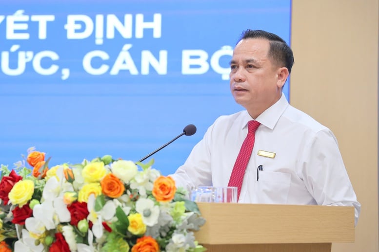 EVNCPC công bố quyết định thành lập 6 Công ty Điện lực sau sáp nhập- Ảnh 1.