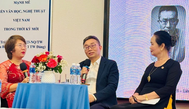 Đông Tây - Ảnh 2.