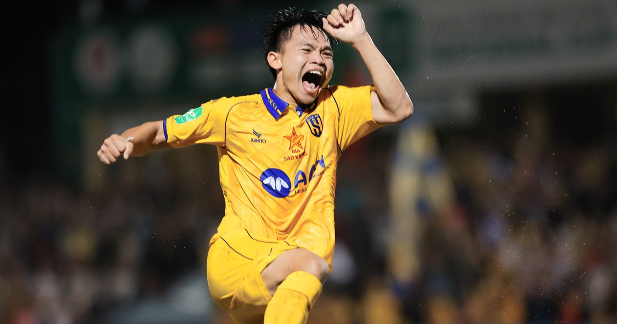 វគ្គផ្តាច់ព្រ័ត្រ National Cup៖ យុវជន និង "ឧកញ៉ា"