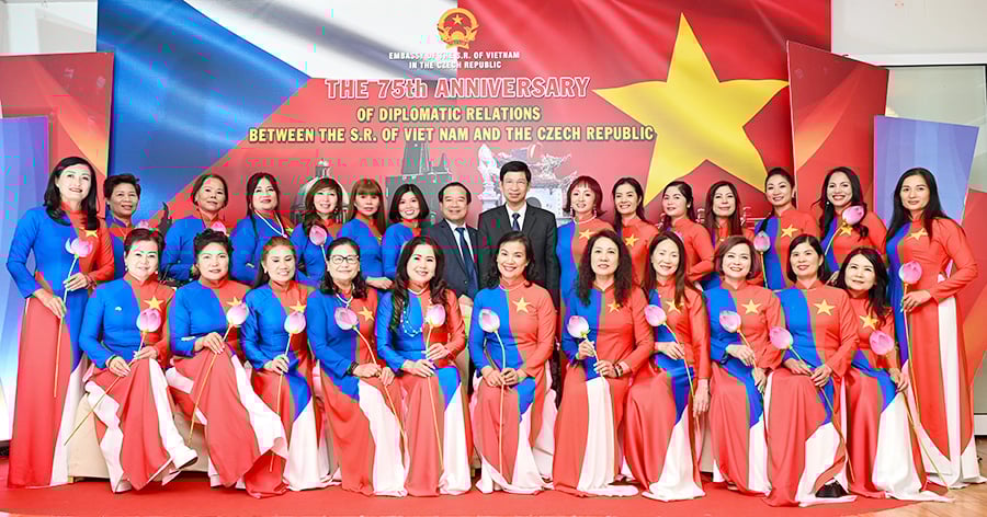 “Tinh hoa văn hóa Việt Nam” tỏa sáng trong lòng Thủ đô Praha, CH Séc - Ảnh 11.