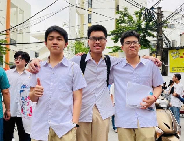 Thi tốt nghiệp THPT 2025: Thí sinh than trời 
