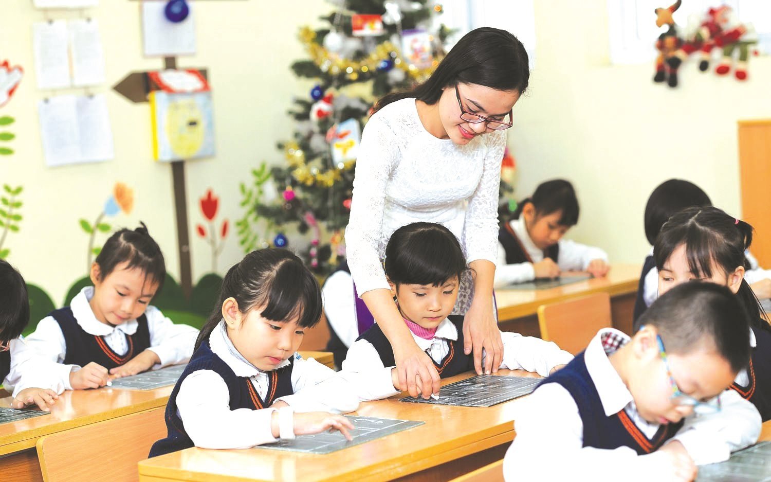 giao-duc-1700216698782397740667-0-0-937-1500-crop-17002167008061583694499.jpg