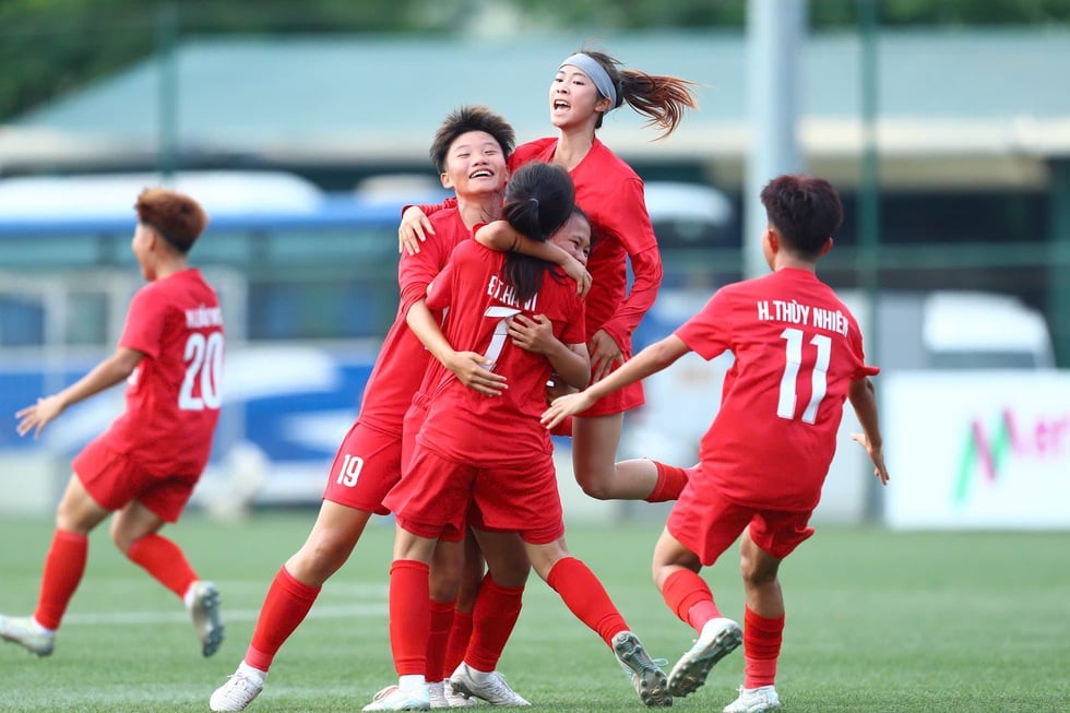 U.16 Hà Nội vô địch lượt đi giải vô địch U.16 nữ quốc gia 2025- Ảnh 1.
