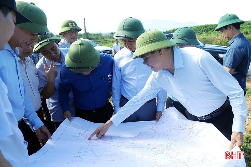 bqbht_br_mo-vat-lieu-xay-dung-114-4062.jpg
