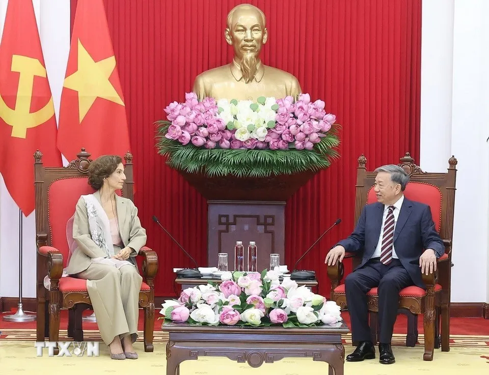 tong-bi-thu-tong-giam-doc-unesco-220250627201853.jpg