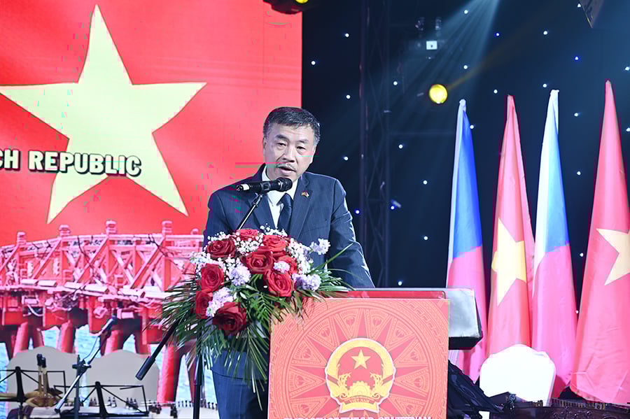 “Tinh hoa văn hóa Việt Nam” tỏa sáng trong lòng Thủ đô Praha, CH Séc - Ảnh 2.