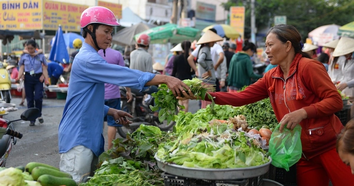 រៀបចំផែនការកែប្រែការកាត់កងគ្រួសារ និងកែសម្រួលពន្ធលើប្រាក់ចំណូលផ្ទាល់ខ្លួន