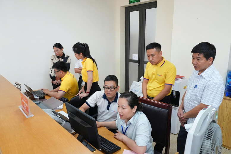 MobiFone phối hợp với tỉnh Thái Nguyên triển khai Hệ thống thông tin giải quyết thủ tục hành chính theo mô hình chính quyền hai cấp- Ảnh 1.