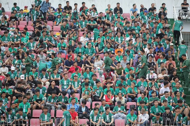 ផ្សាយផ្ទាល់ SHB Da Nang vs Binh Phuoc: Cong Phuong ក្នុងឈុតចាប់ផ្តើម 2