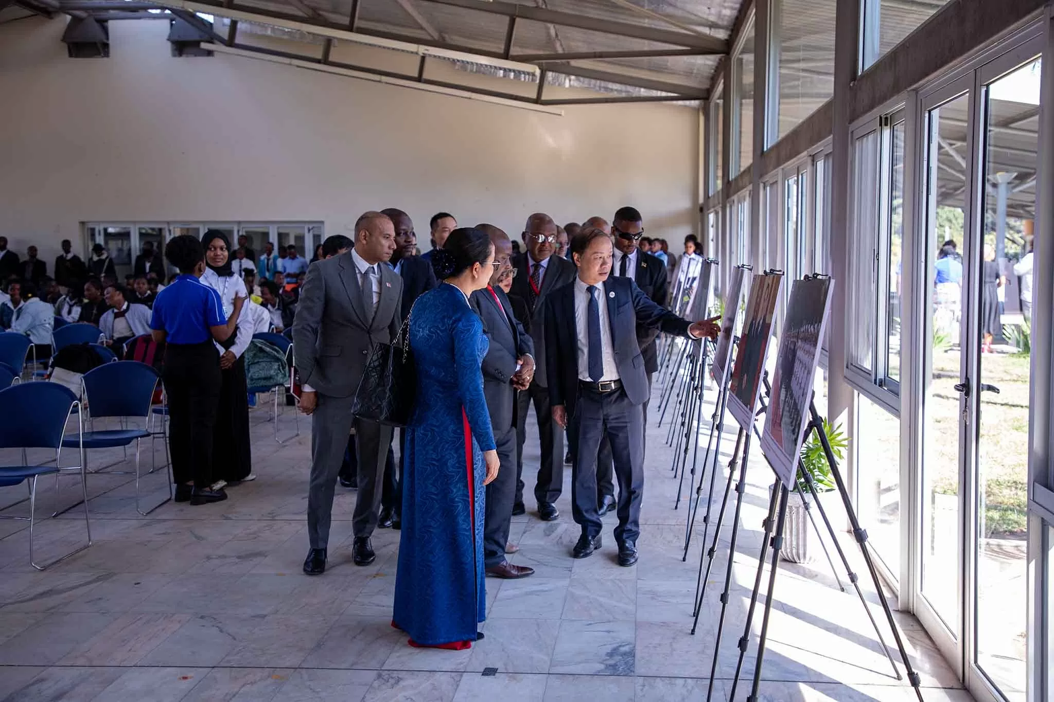 Khai mạc triển lãm ảnh ‘Việt Nam Mozambique: 50 năm đoàn kết và phát triển’