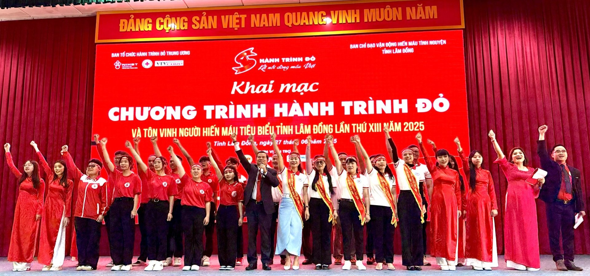 Khai mạc Chương trình Hành trình đỏ tại Lâm Đồng