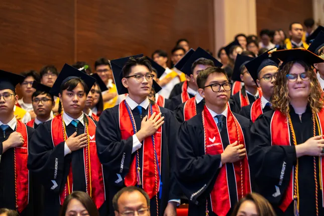 รอยประทับของเจเนอเรชั่นที่เข้มแข็ง: ผู้สำเร็จการศึกษาจาก VinUni ชุดที่ 2 มากกว่าครึ่งหนึ่งได้รับการตอบรับให้ทำงานในองค์กรระดับโลก ภาพที่ 7