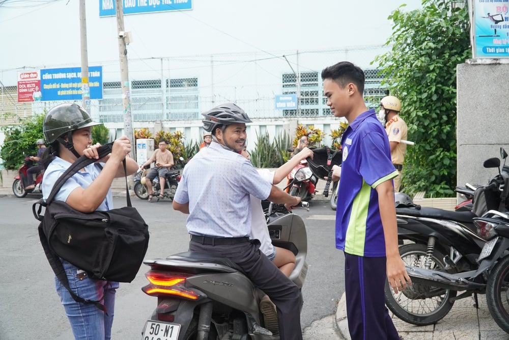 Nhìn lại kỳ thi tốt nghiệp THPT 2025: Đề thi mới có 