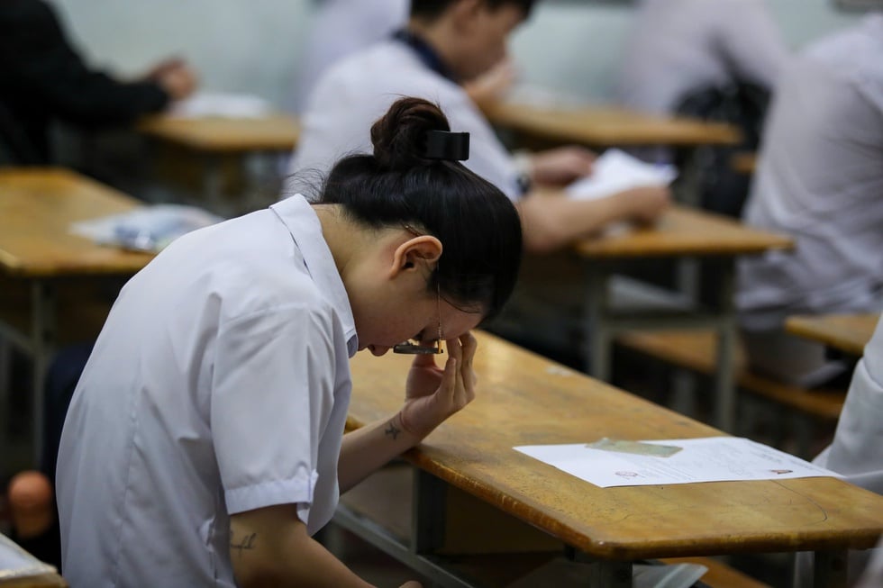 Đề thi tiếng Anh tốt nghiệp THPT bất khả thi với điều kiện học sinh cả nước!- Ảnh 2.