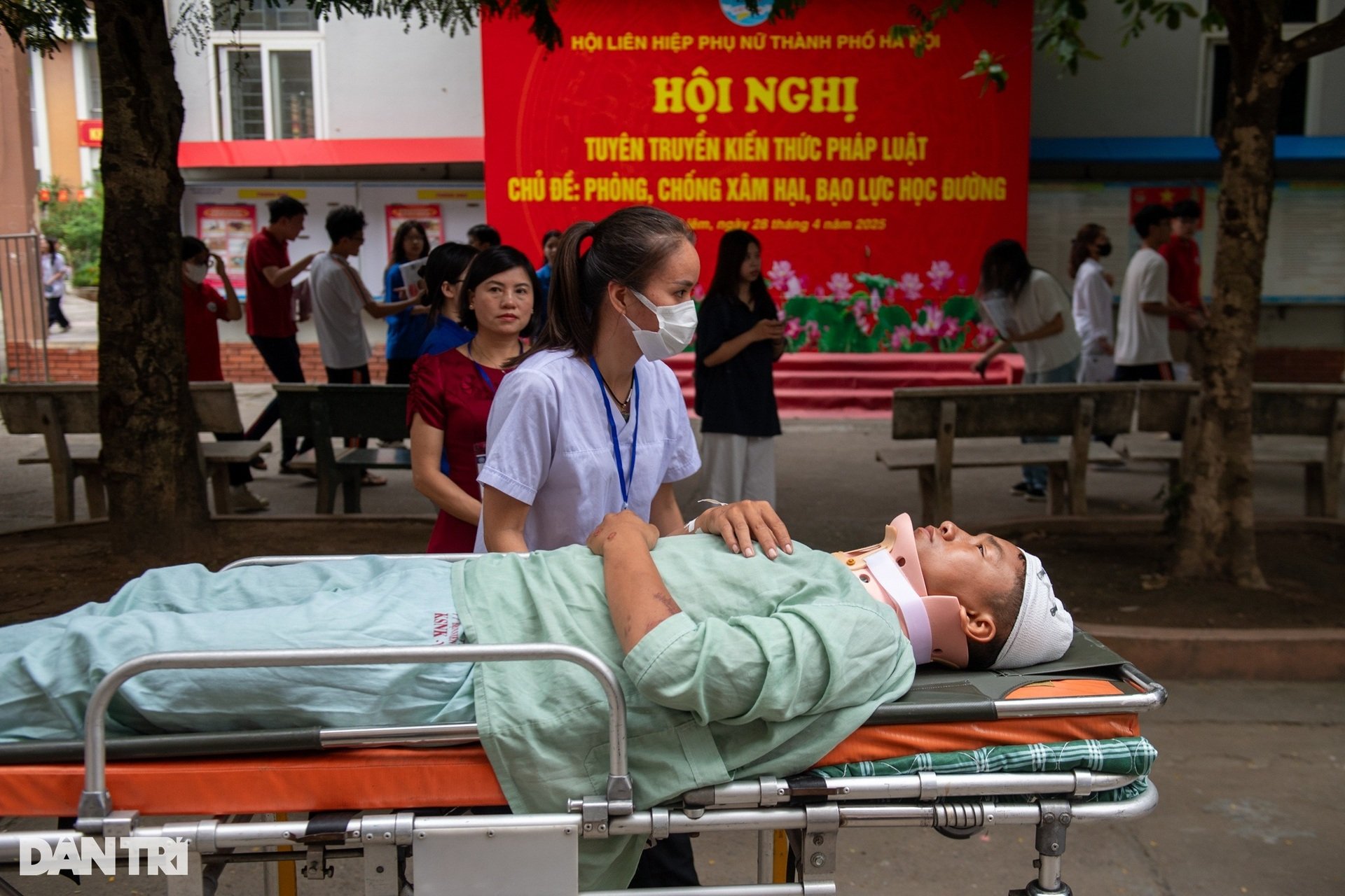 Những câu chuyện đẹp làm nên mùa thi tốt nghiệp THPT đầy cảm xúc - 7
