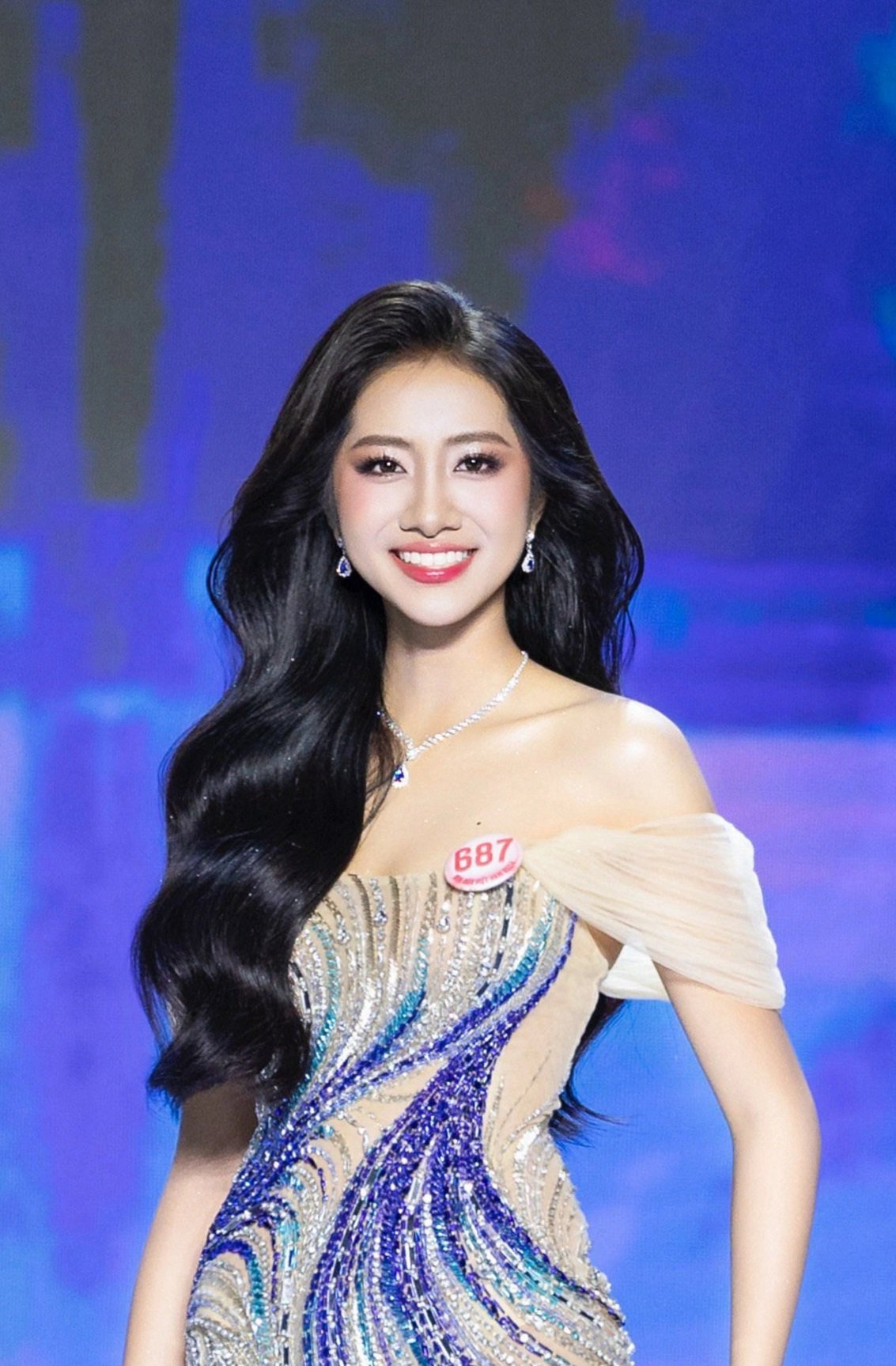 Tân Hoa hậu Việt Nam sở hữu vẻ đẹp sắc sảo, gợi cảm - 12