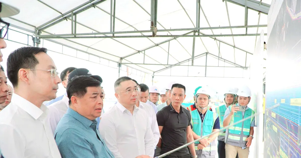 Phó Thủ tướng Nguyễn Chí Dũng kiểm tra tiến độ các dự án phục vụ APEC 2027 tại Phú Quốc