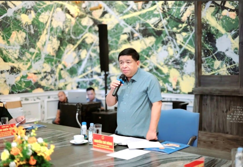 Phó Thủ tướng Nguyễn Chí Dũng phát biểu tại buổi làm việc