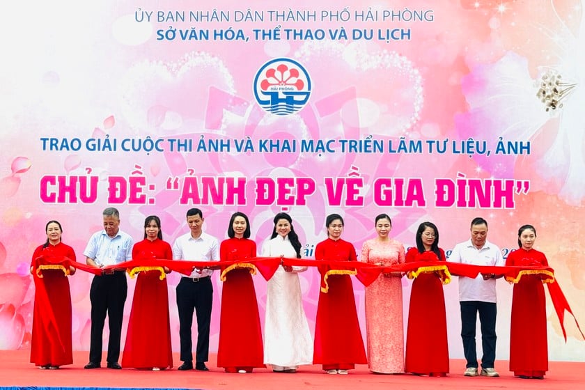 Chính thức Khai mạc triển lãm ảnh