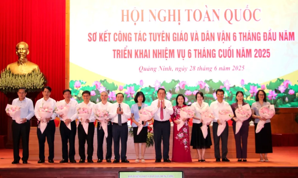 Anh Ban TGTDVTW 2.jpg