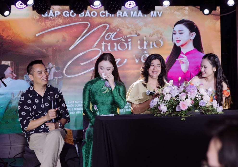 Ca sĩ Phương Nga: “Làm mẹ rồi, tôi mới hiểu mẹ thương mình đến nhường nào” - 2