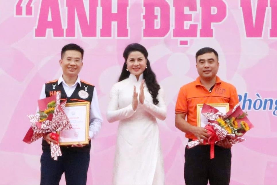 Hai Phong honra los hermosos momentos familiares