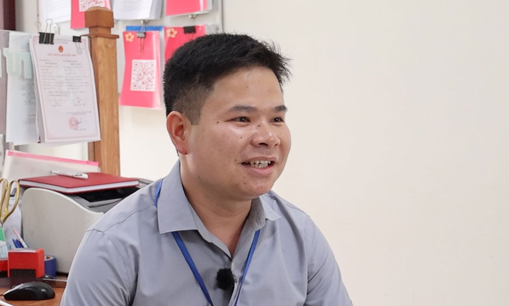  Anh Nguyễn Anh Tiệp, công chức Tư pháp - Hộ tịch xã Tân Tú (huyện Bạch Thông, tỉnh Bắc Kạn).