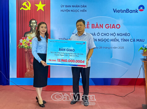ប្រគល់ផ្ទះចំនួន១២៦ខ្នងជូនគ្រួសារក្រីក្រនៅស្រុកង៉ុកហៀន