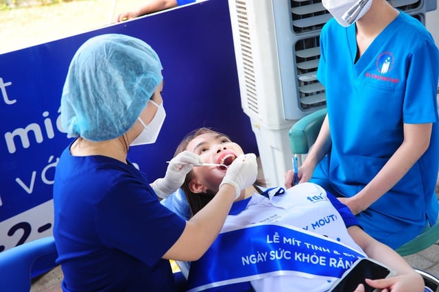 Bạn có biết, sức khỏe răng miệng cũng cần được quan tâm mỗi ngày?- Ảnh 1.